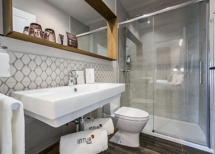 Intelier Victoria 2* San Sebastian