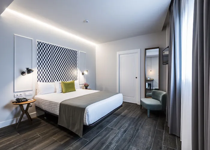 Intelier Victoria 2* San Sebastian