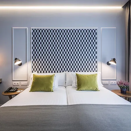 Intelier Victoria Hotel