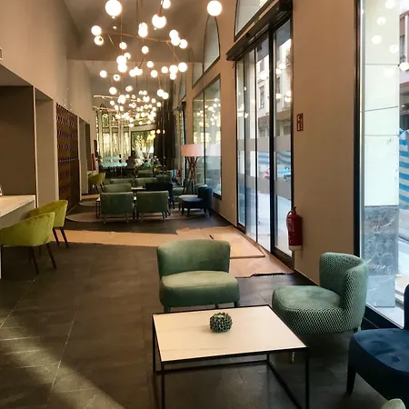 Intelier Victoria فندق سان سيباستيان