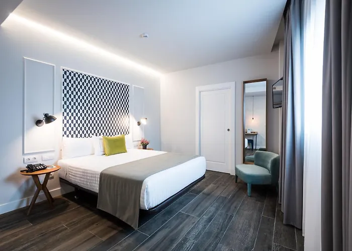 Intelier Victoria Hotell