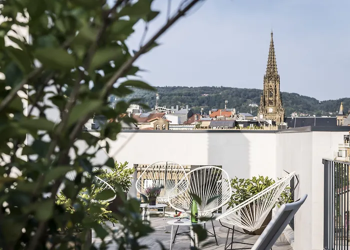 Intelier Victoria Hotell