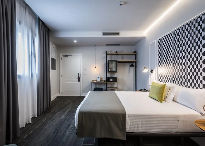 Intelier Victoria Hotell 2*