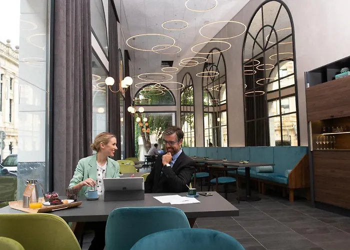 Intelier Victoria Hotel 2*